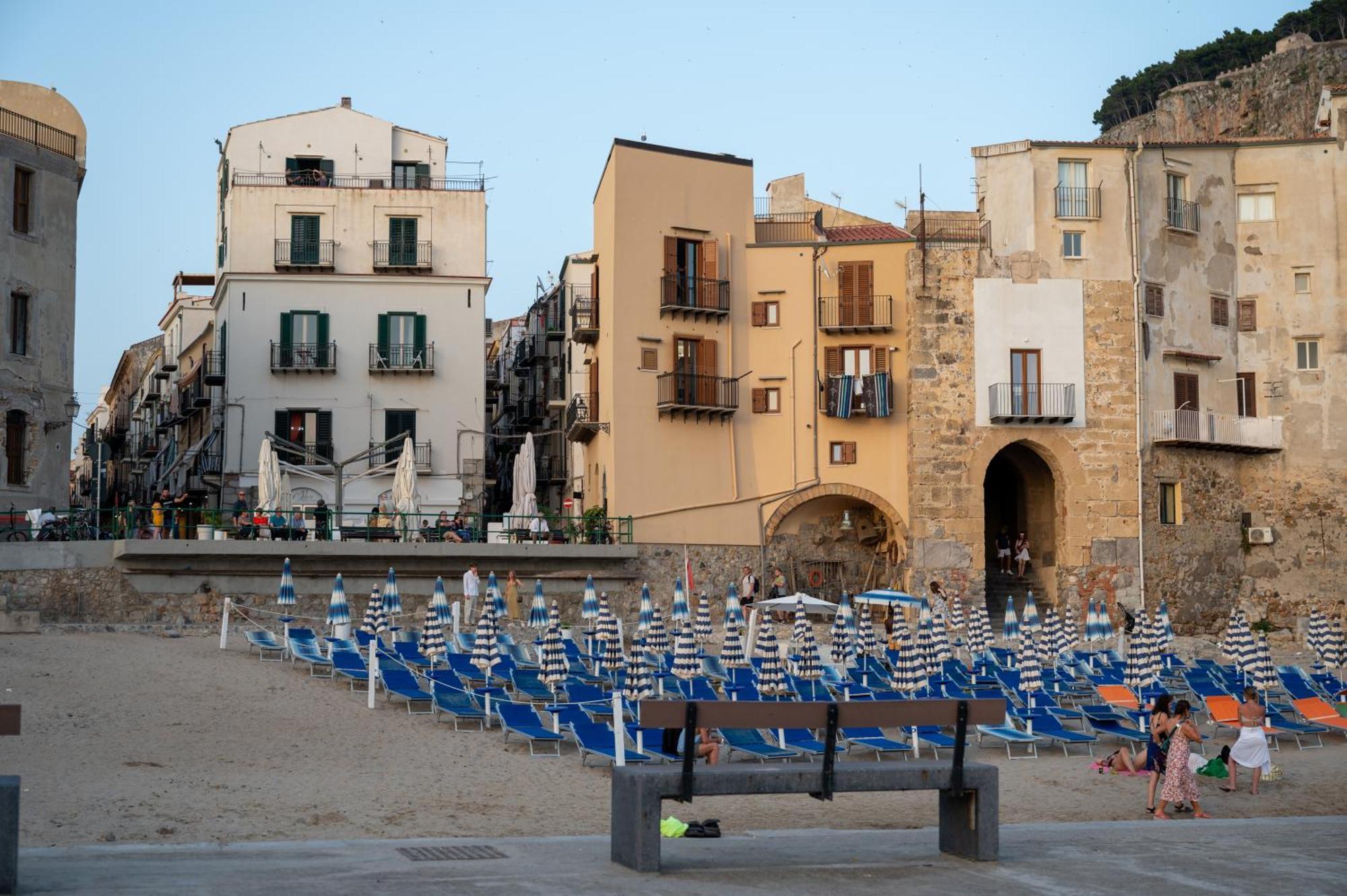 Casa Vacanze Tramonto Alla Marina Cefalù Exterior foto