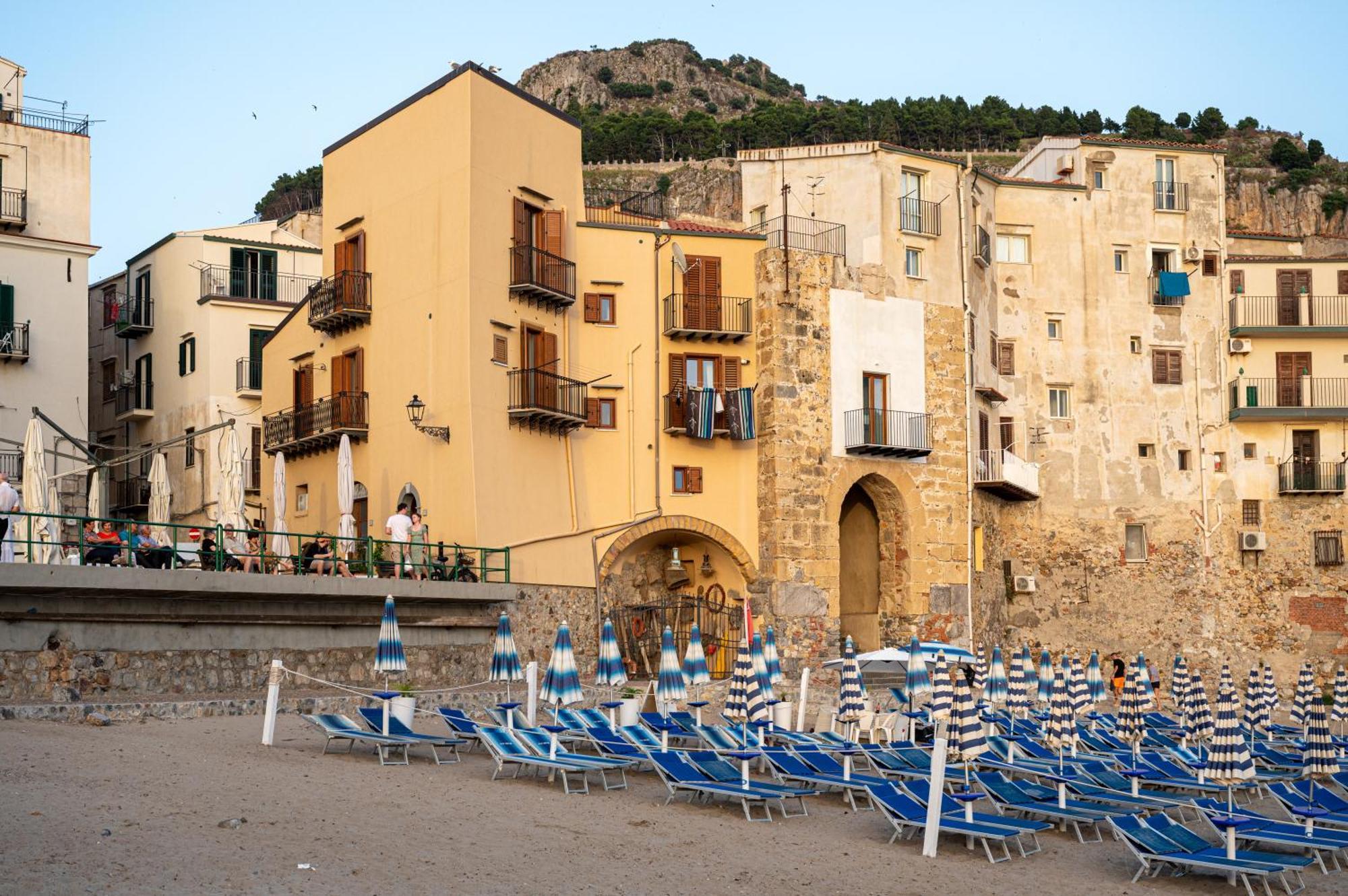 Casa Vacanze Tramonto Alla Marina Cefalù Exterior foto