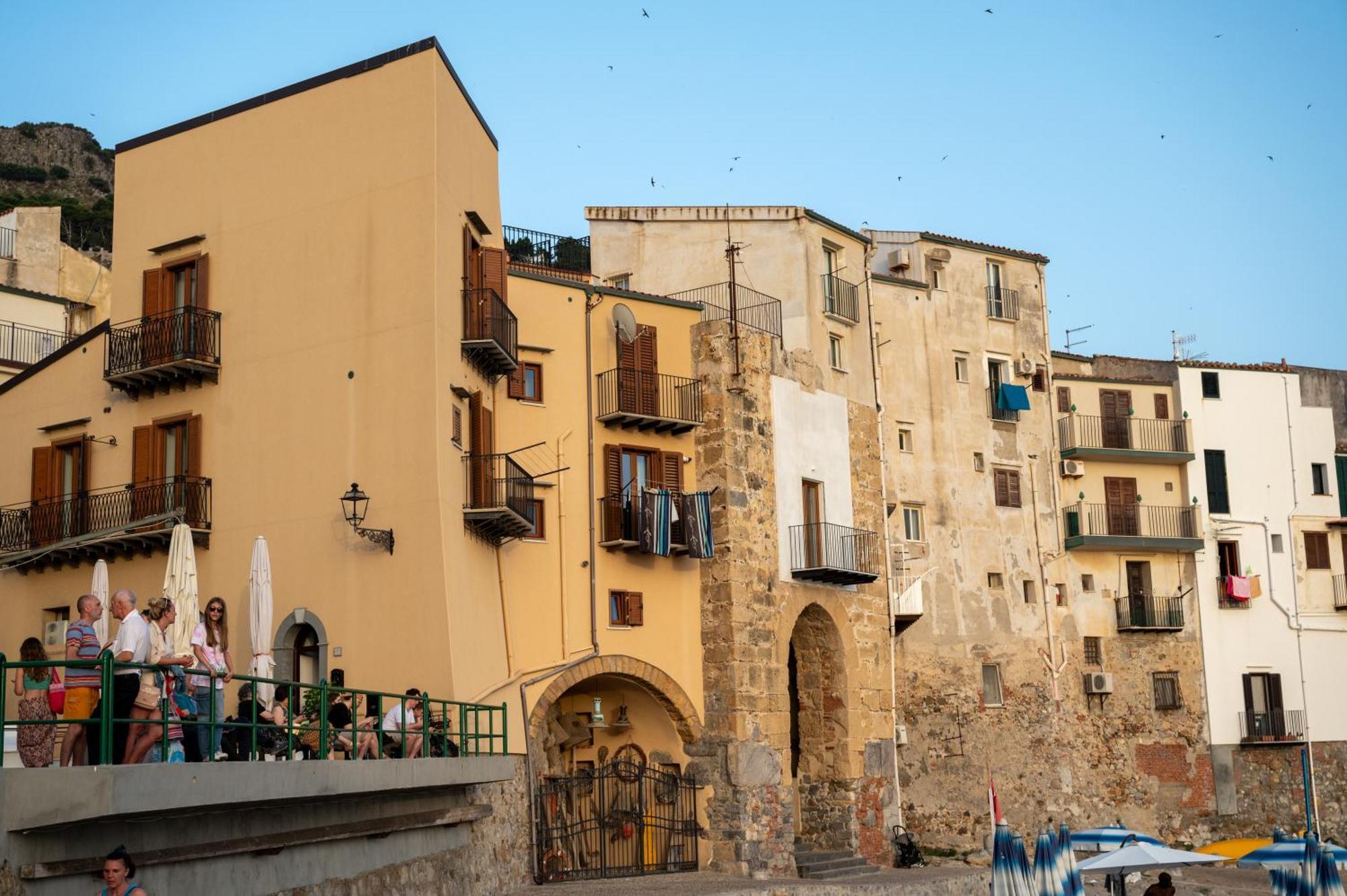 Casa Vacanze Tramonto Alla Marina Cefalù Exterior foto