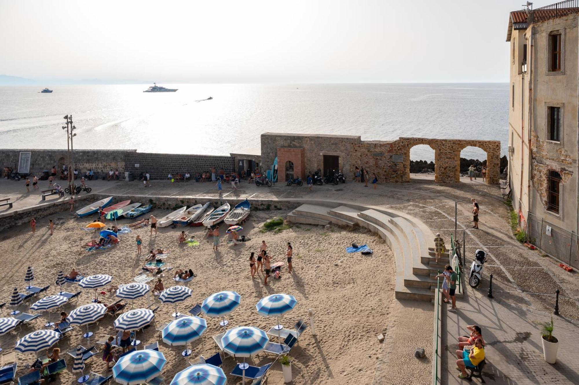 Casa Vacanze Tramonto Alla Marina Cefalù Exterior foto