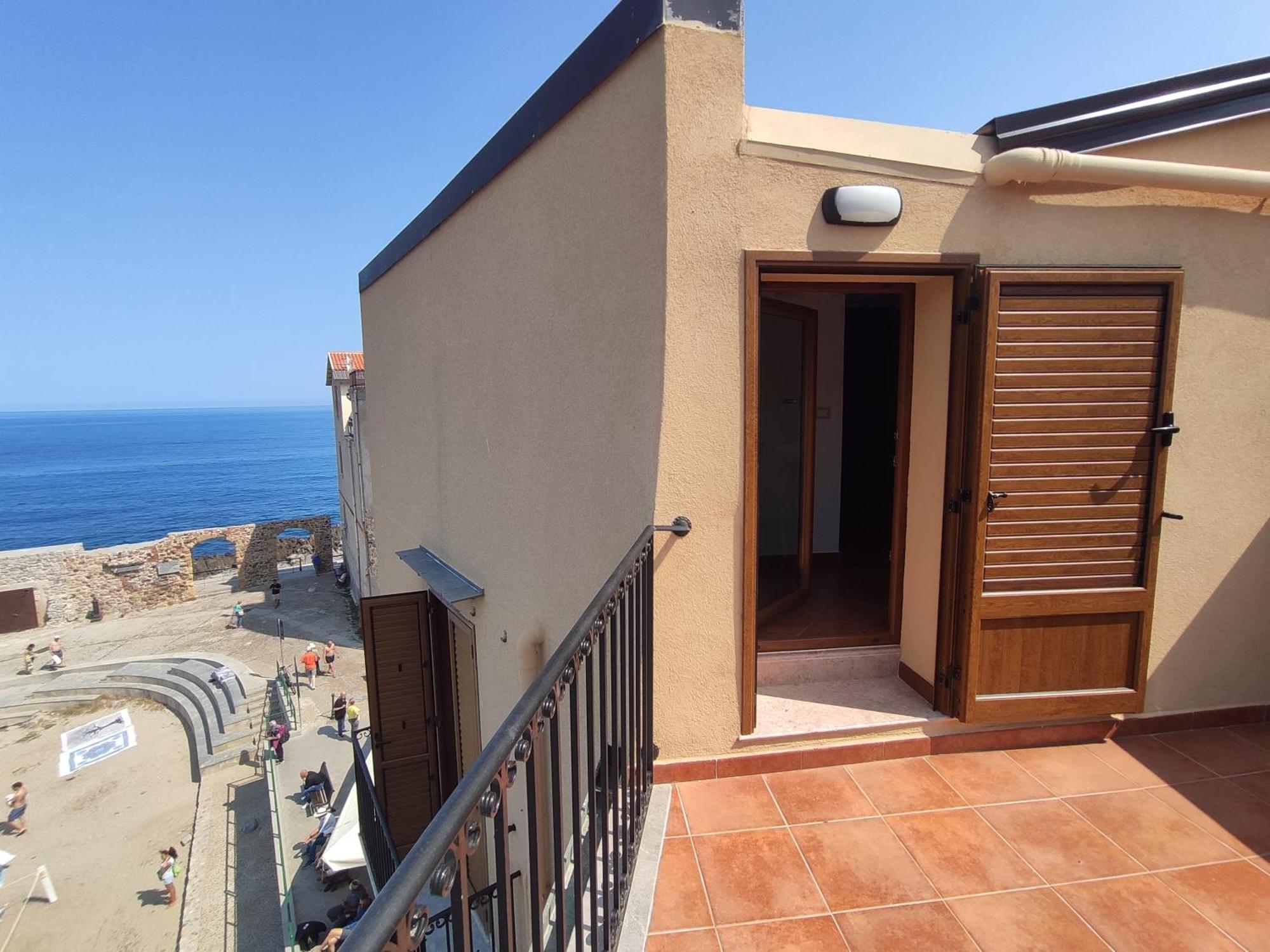 Casa Vacanze Tramonto Alla Marina Cefalù Exterior foto